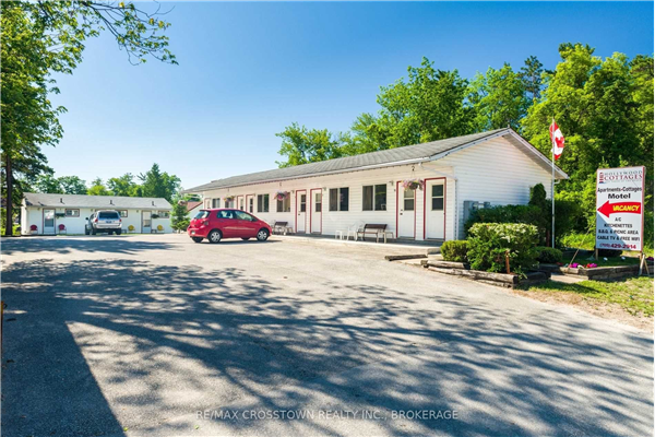 169 Mosley St, Wasaga Beach