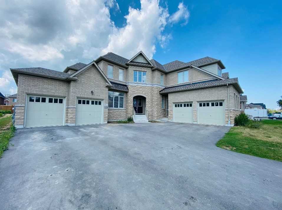 56 Redmond Cres