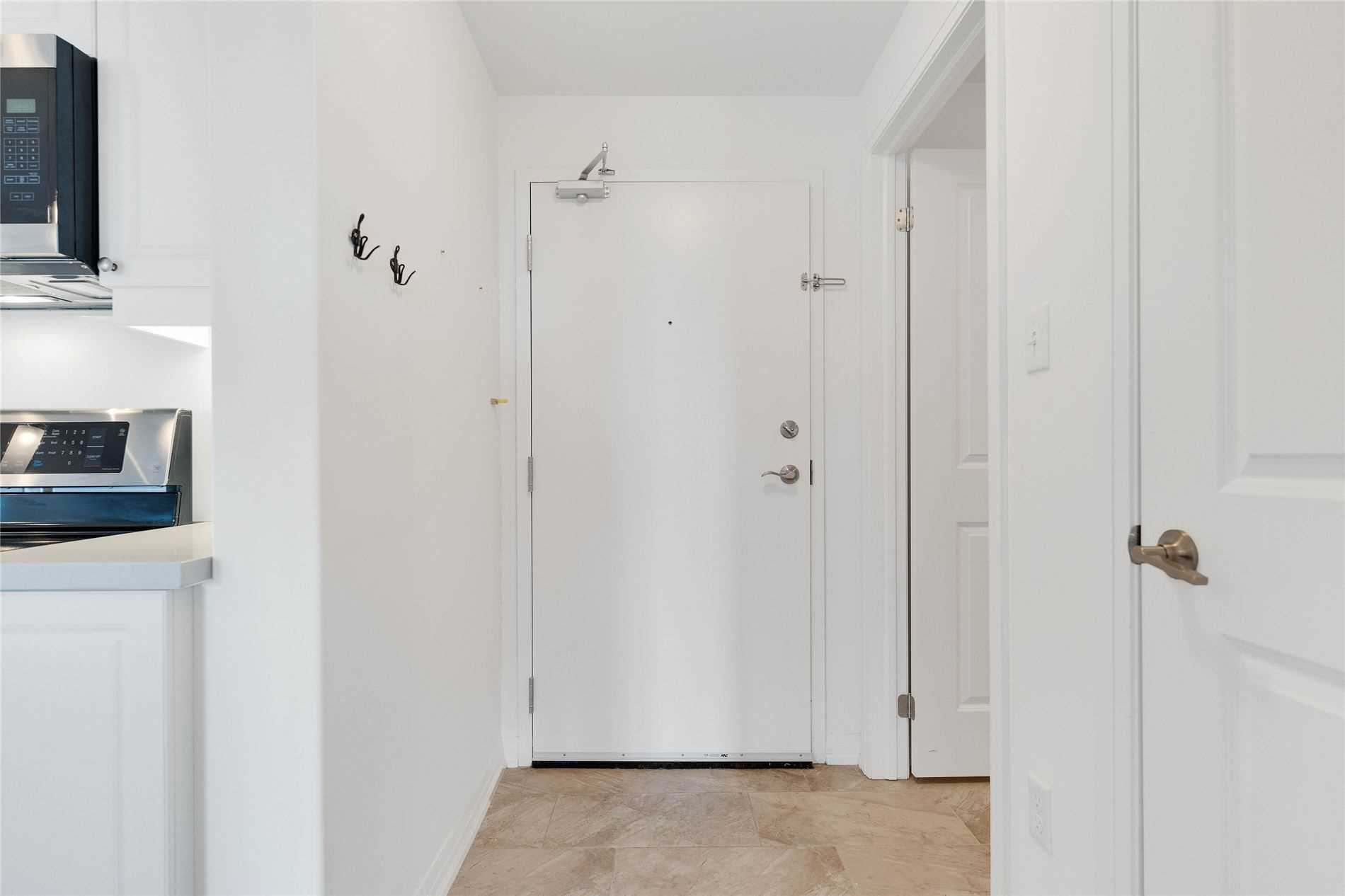 300 Essa Rd, #510