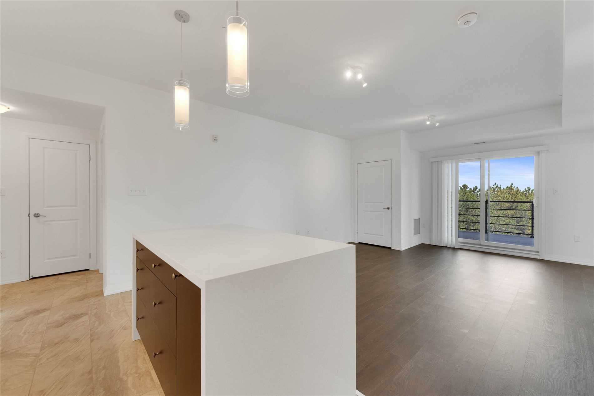 300 Essa Rd, #510