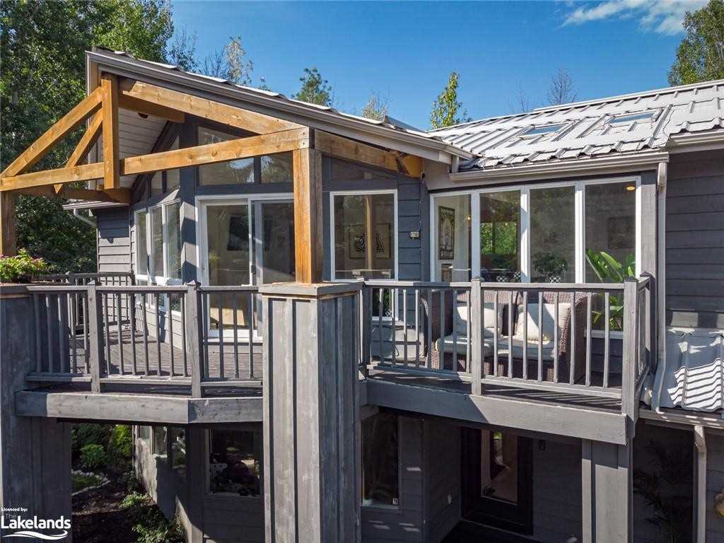 20 Forest Dr