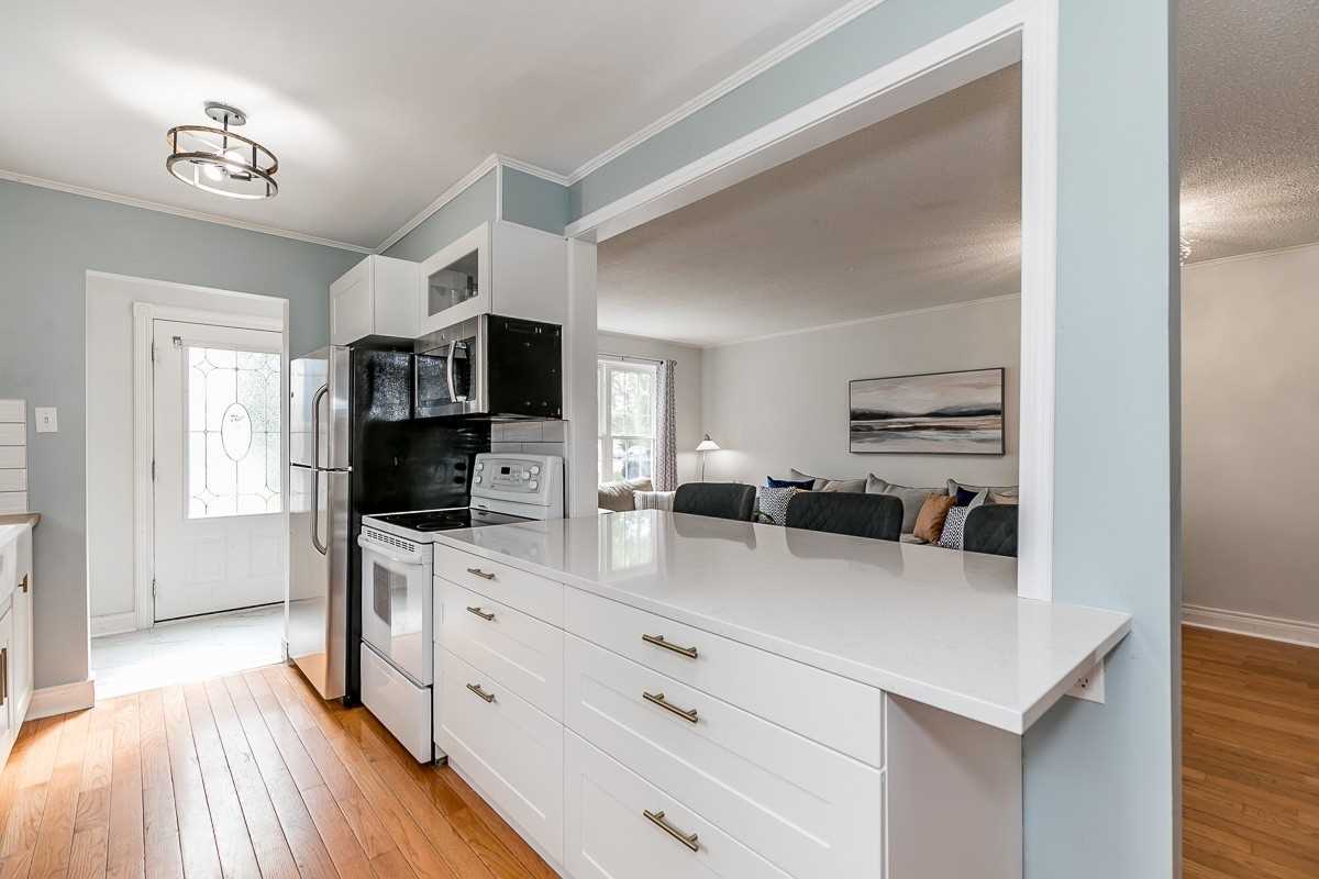62 Courtice Cres