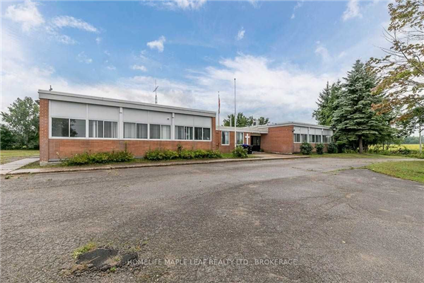 4823 County Rd 9 Rd, Clearview