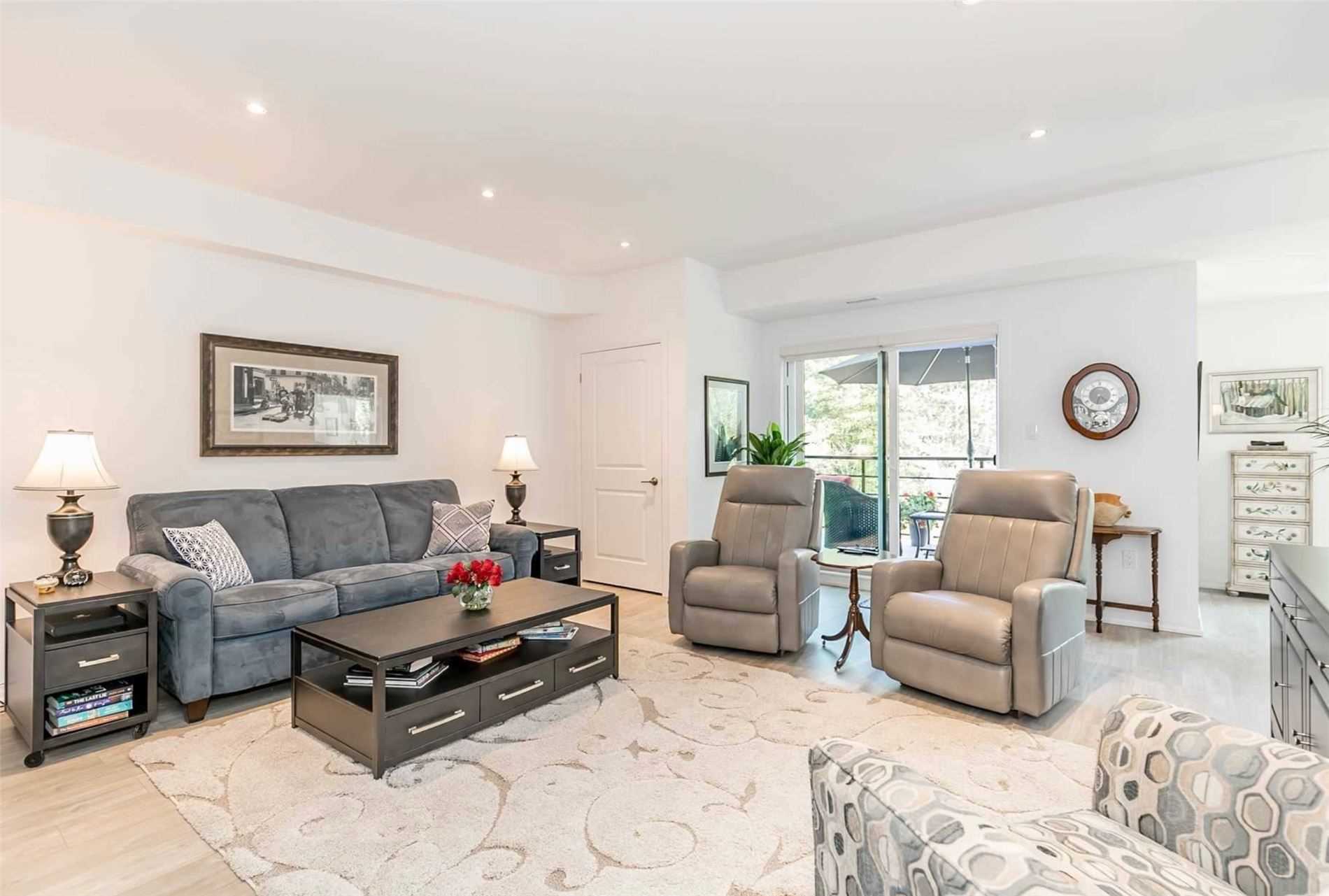 304 Essa Rd, #614
