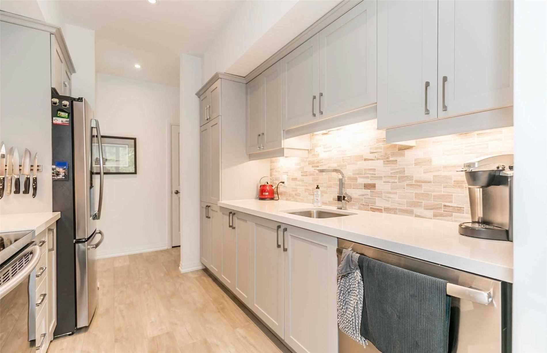 304 Essa Rd, #614