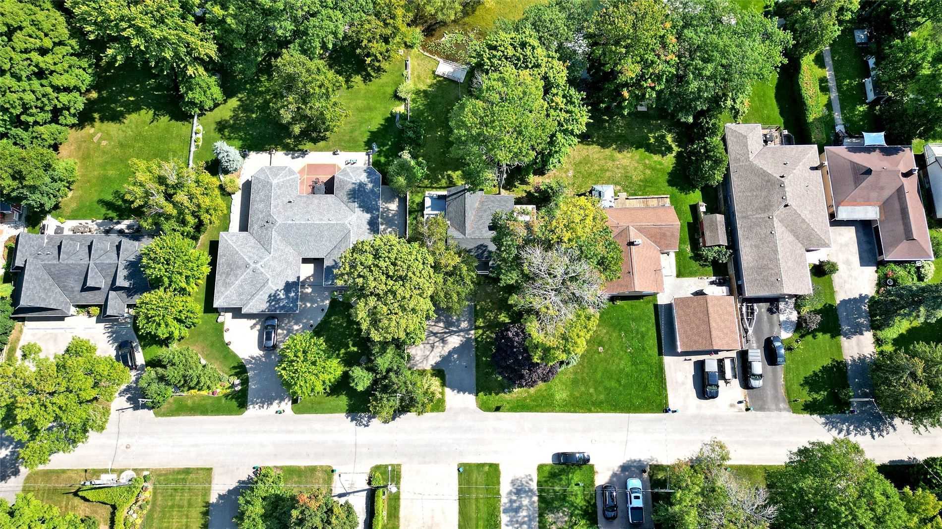 743 Broadview Ave