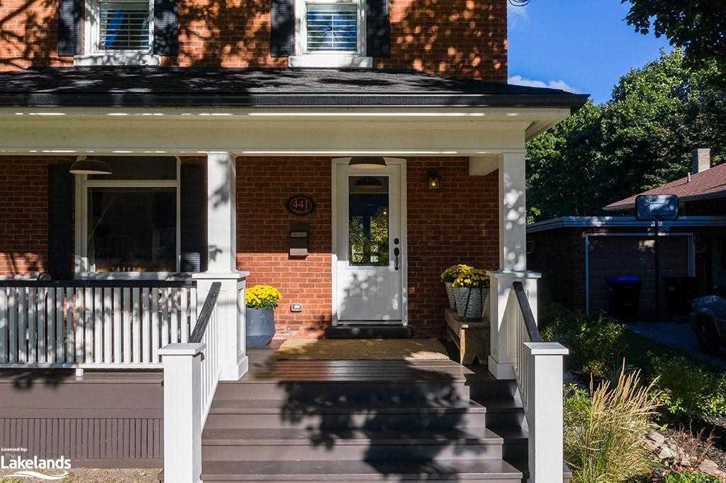 441 Maple St