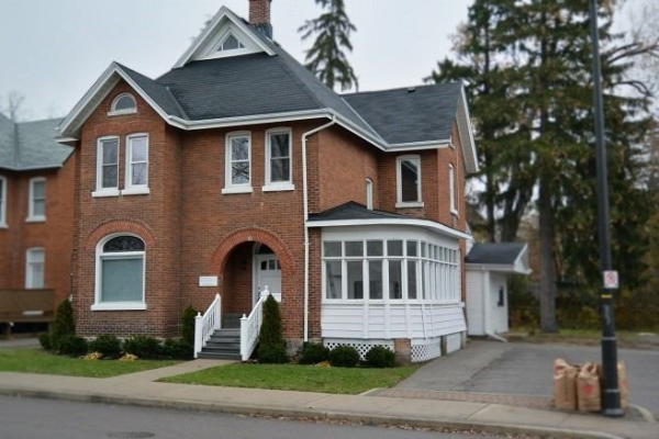 109 Toronto St, Barrie
