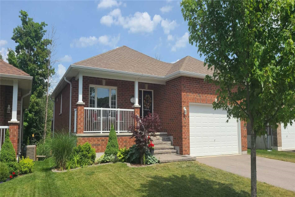 9 Sheppard Dr, Tay