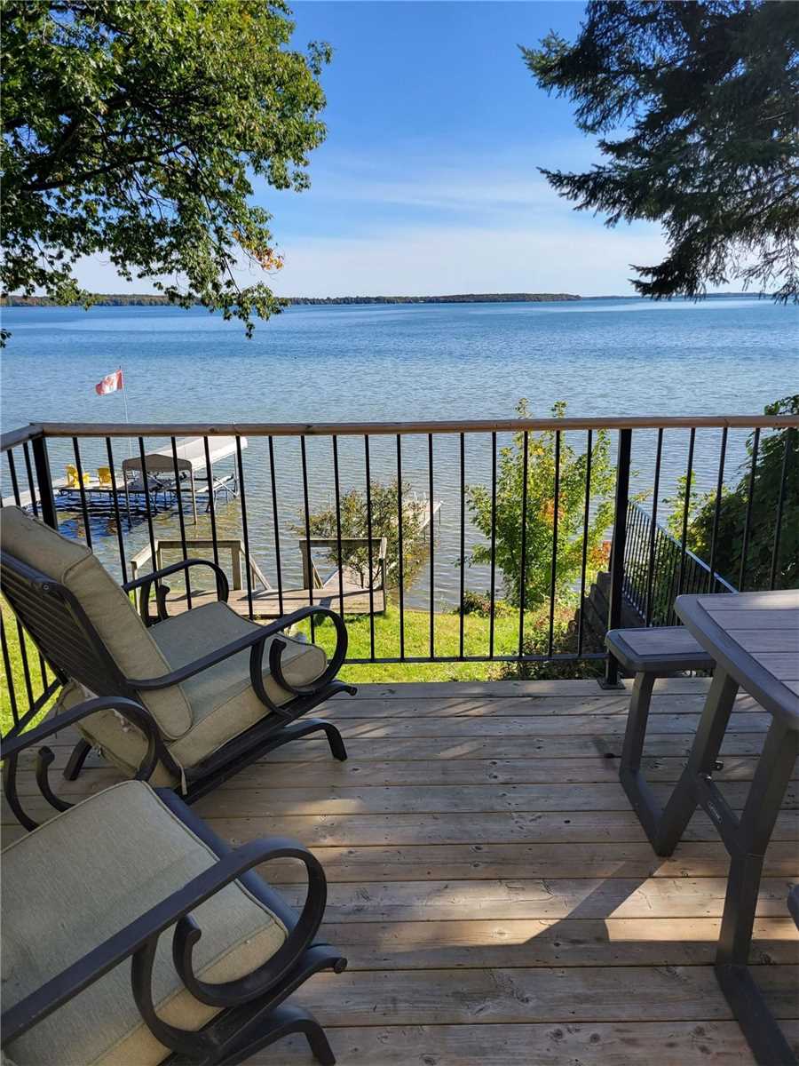 2999 Lakeside Dr