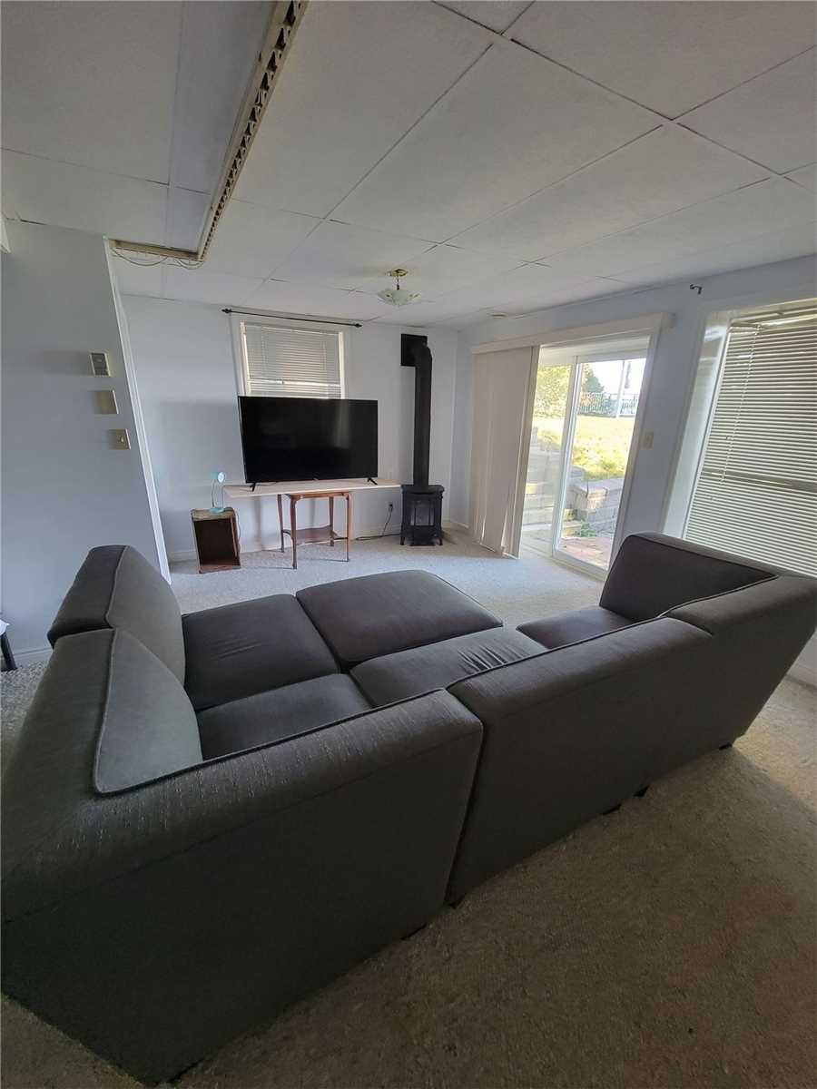 2999 Lakeside Dr