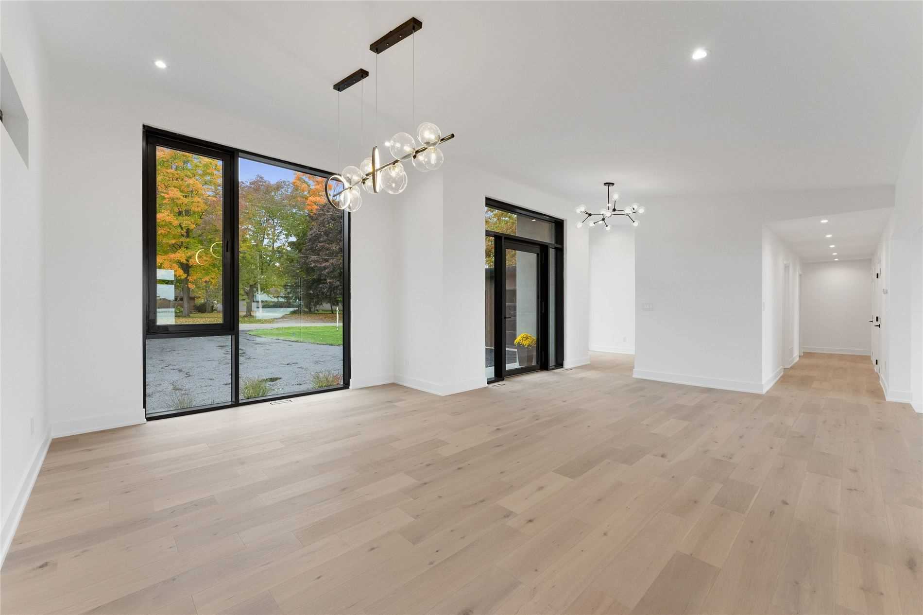 655 Glen Crescent