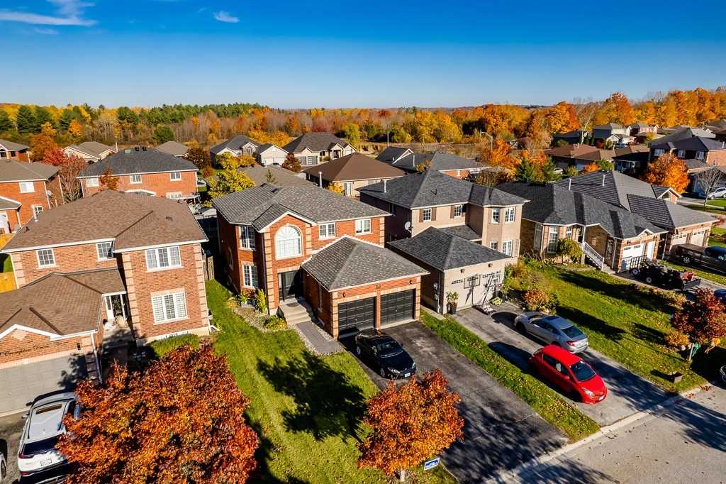 7 Crompton Drive