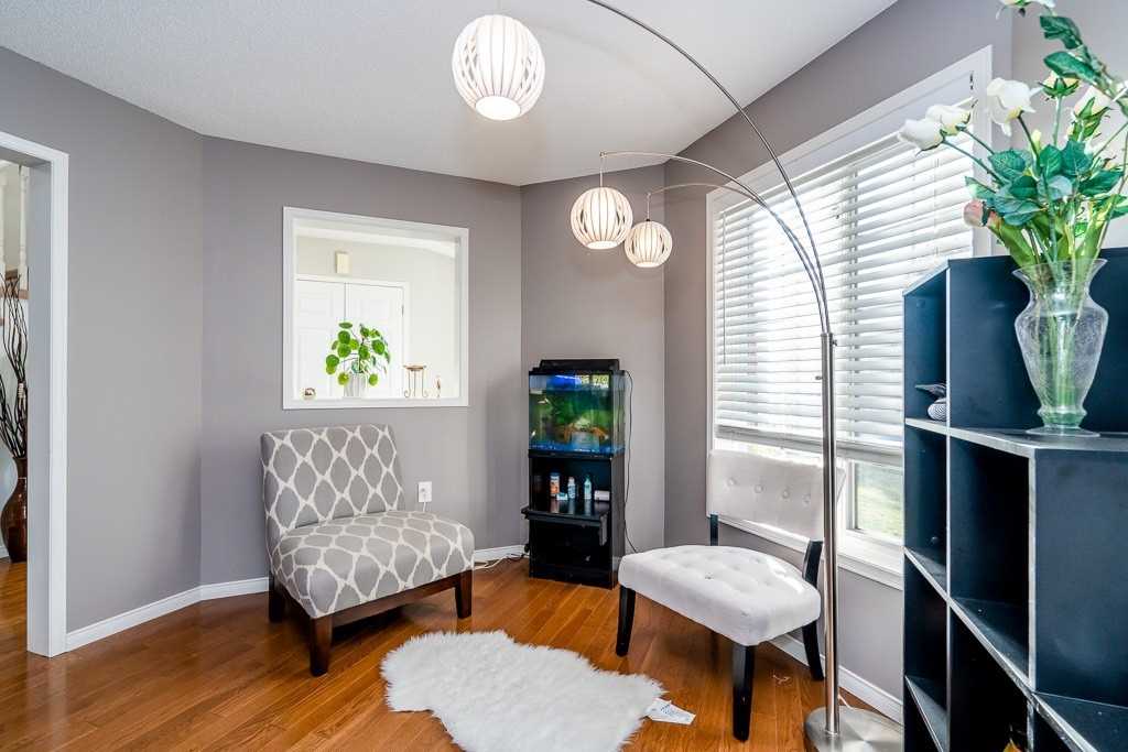 7 Crompton Drive