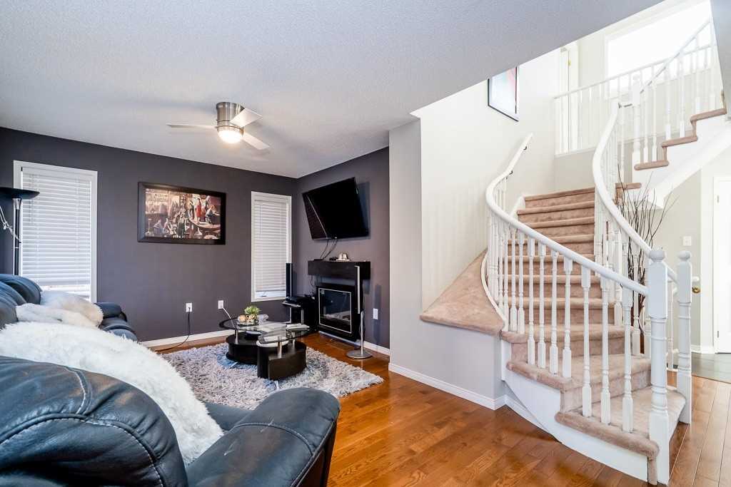 7 Crompton Drive