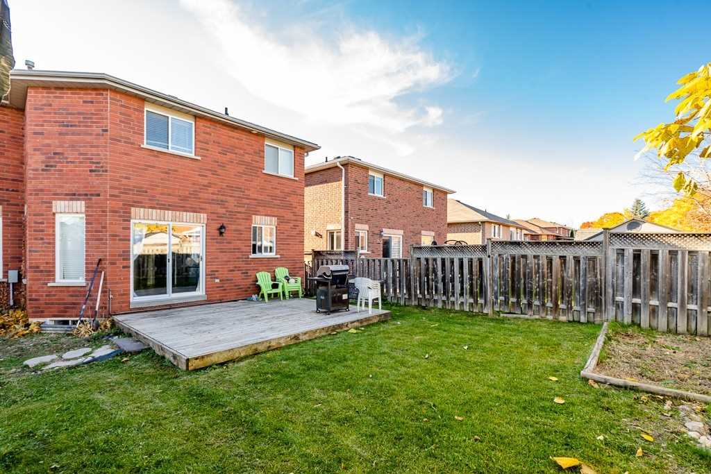 7 Crompton Drive