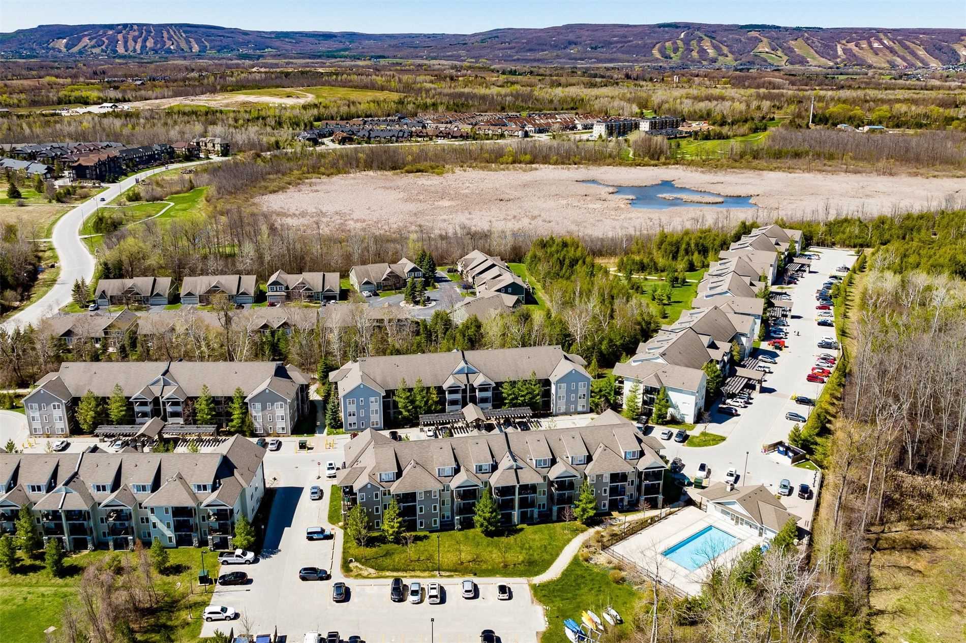 8 Brandy Lane Dr, #204