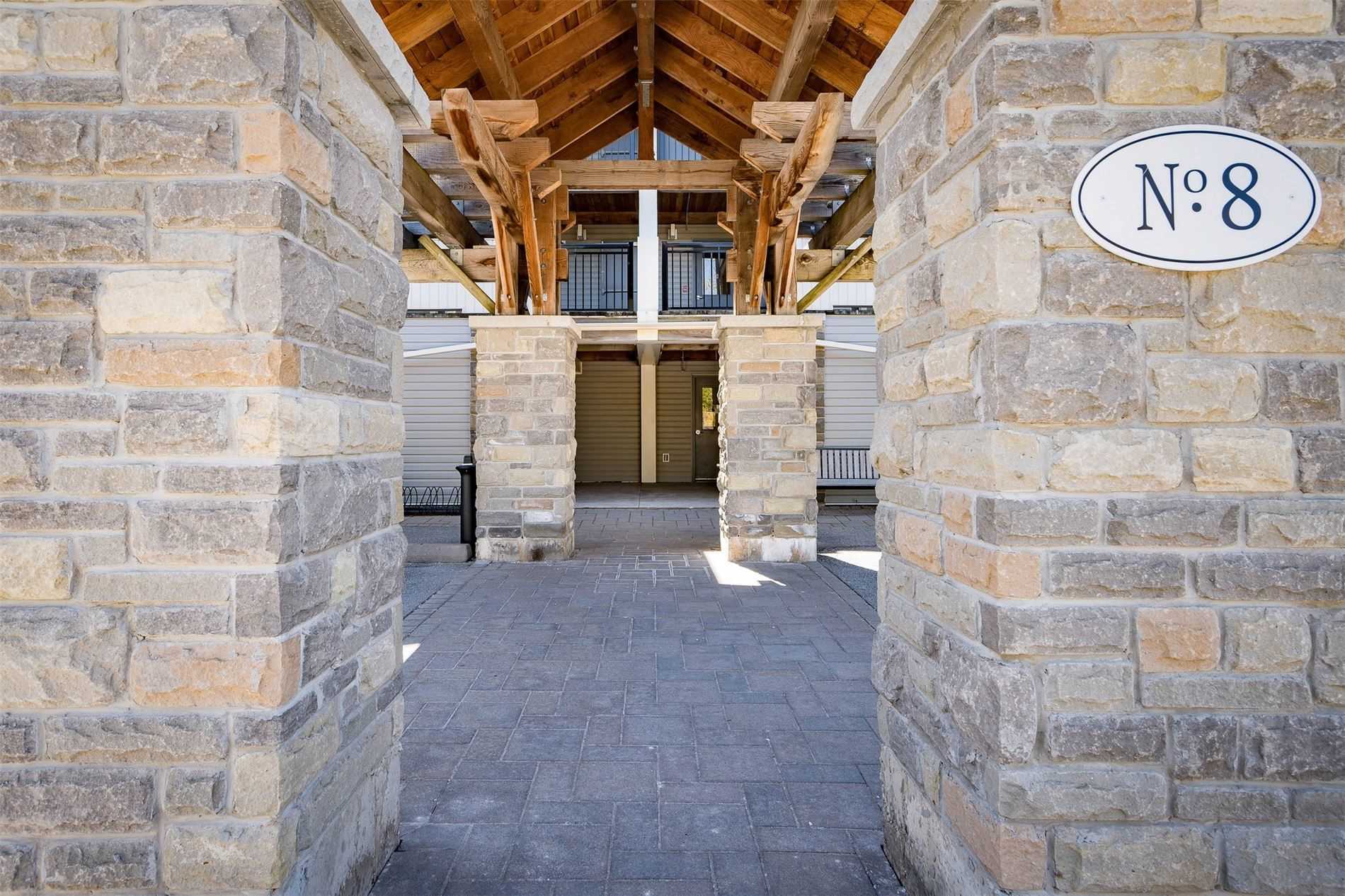 8 Brandy Lane Dr, #204
