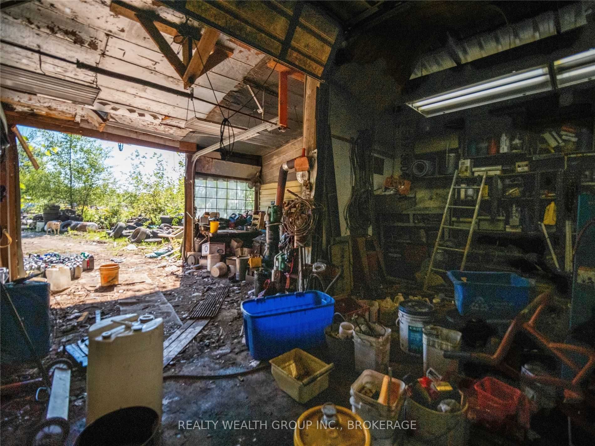 Listing S5821656 - Large Photo # 32