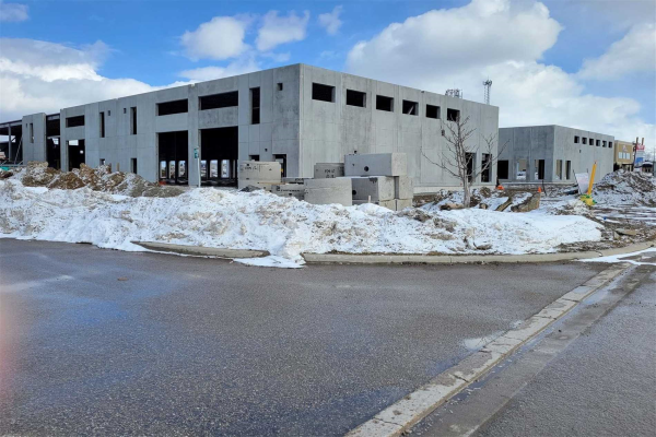 241 King St, Barrie