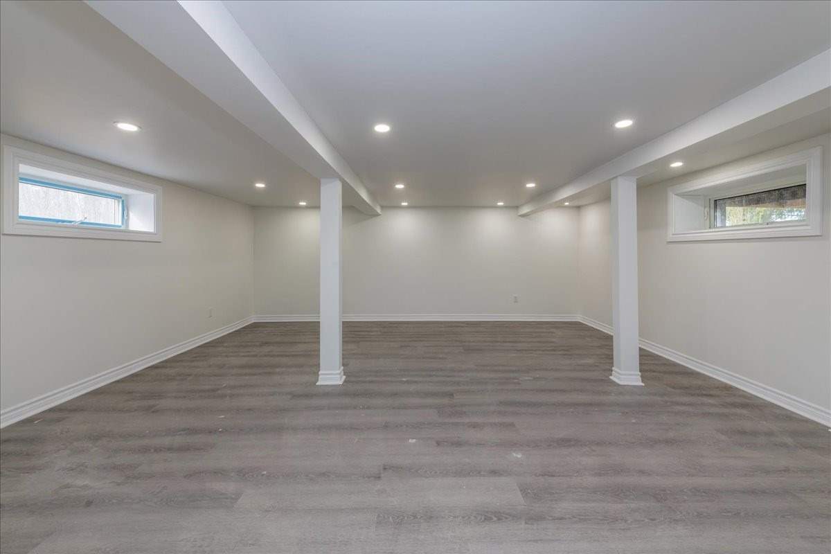 1660 Viking Marina Rd