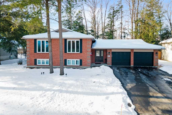20 Downer Cres, Wasaga Beach