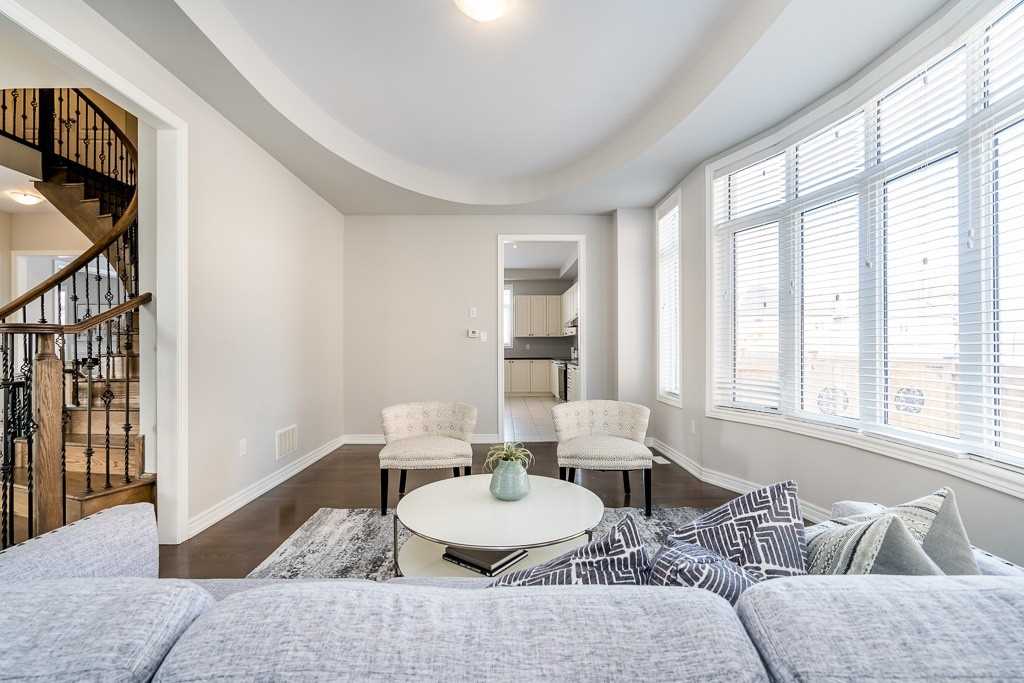 56 Redmond Cres