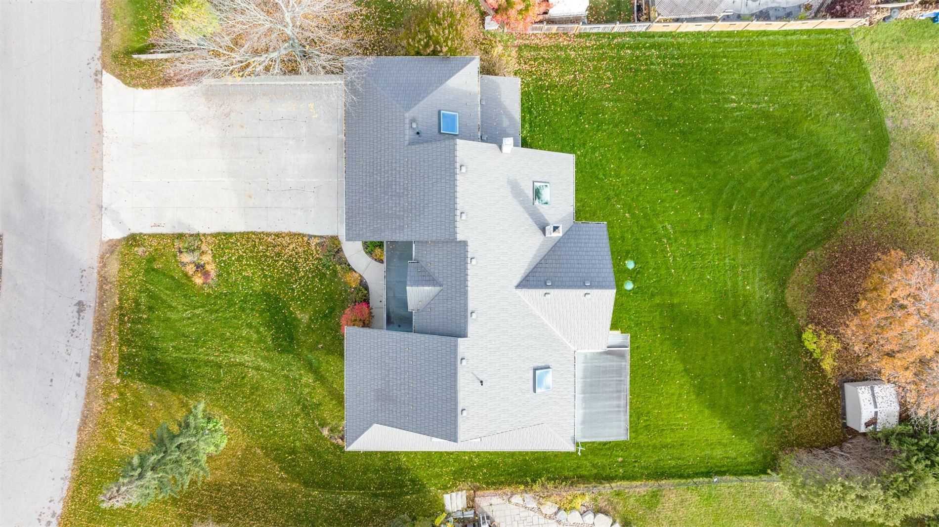 38 Cairns Blvd