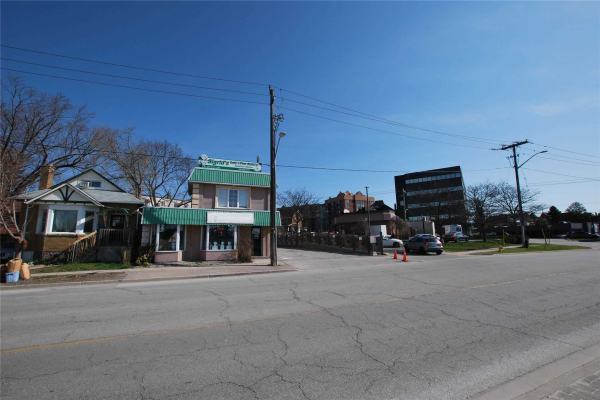 10 Ross St, Barrie