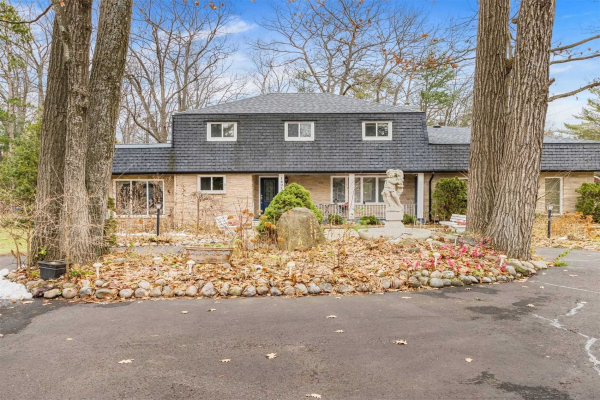 1693 River Rd W, Wasaga Beach