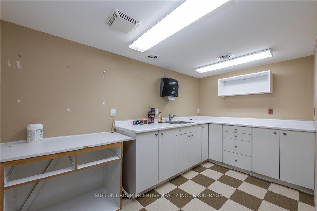 30 Spence Ave, #3