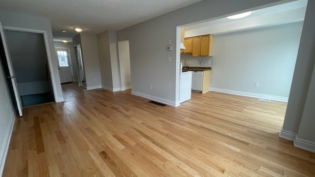 140 Sydenham Wells Rd