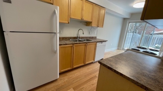 140 Sydenham Wells Rd