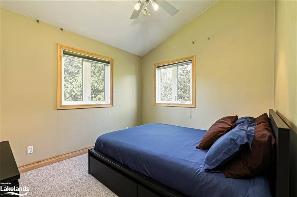 20 Forest Dr