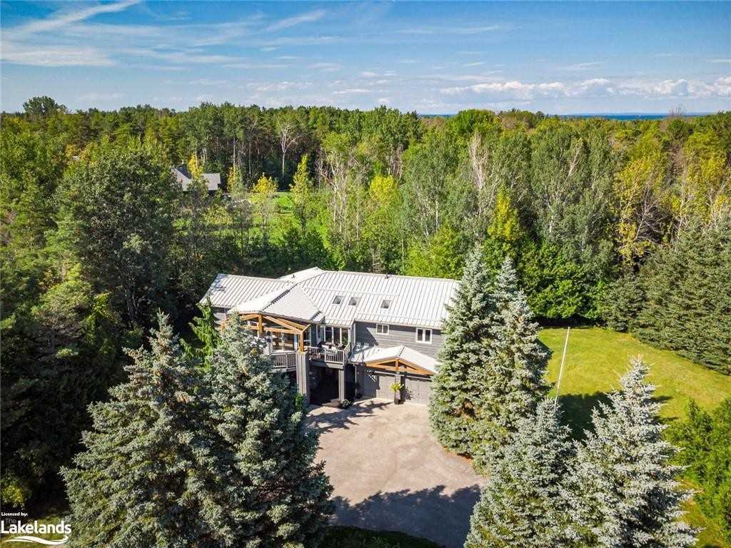 20 Forest Dr