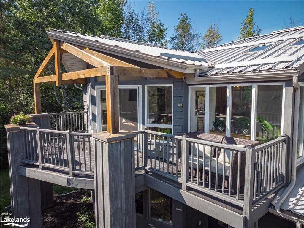 20 Forest Dr
