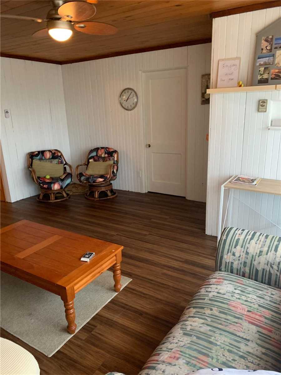Listing S5860052 - Large Photo # 11