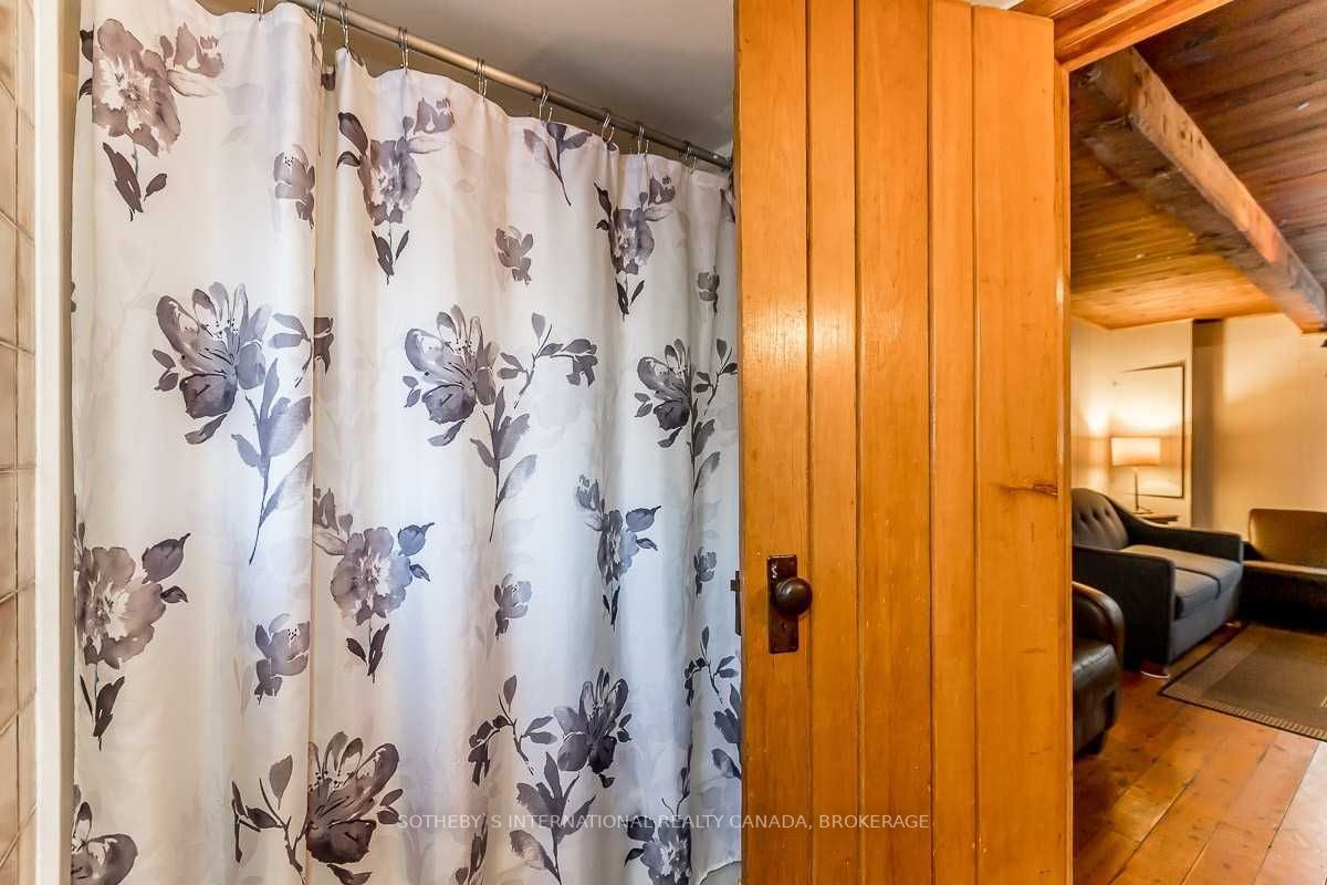 Listing S5860403 - Large Photo # 24