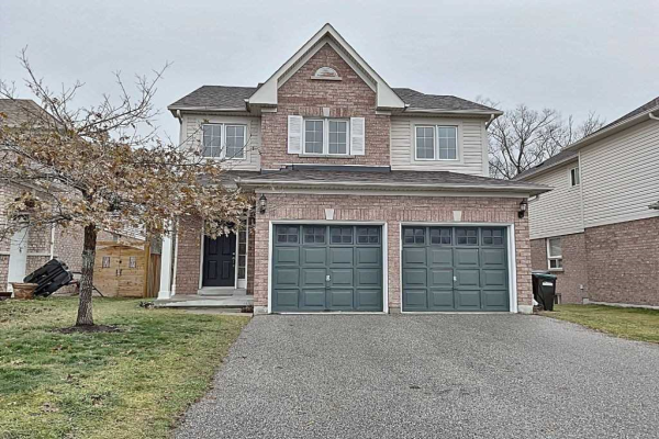 83 Wesley Ave, Wasaga Beach