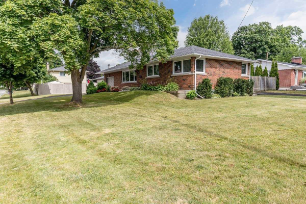 32 Downsview Dr, Barrie