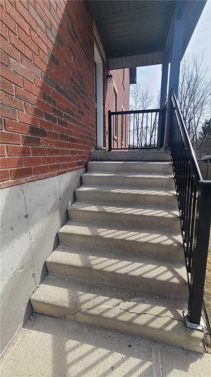 244 Penetanguishene Rd, #8