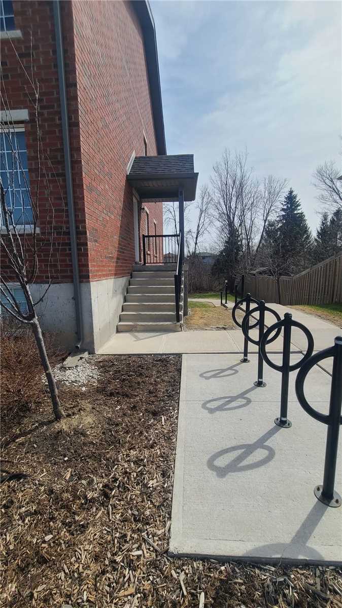 244 Penetanguishene Rd, #8
