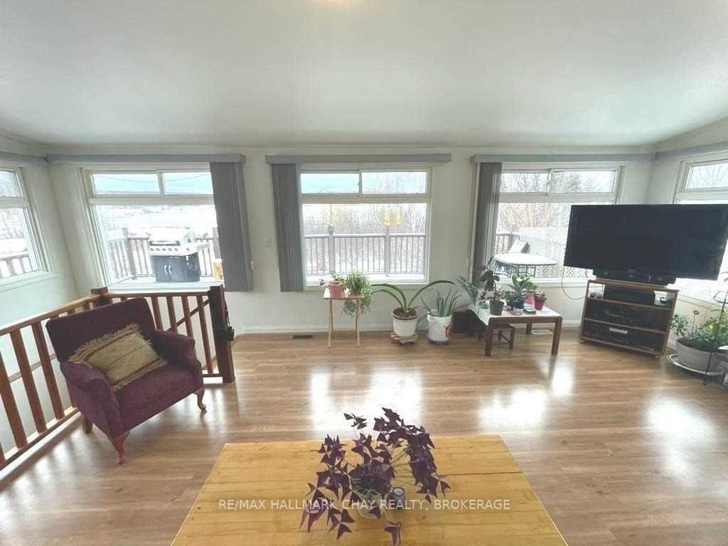 Listing S5872248 - Large Photo # 14