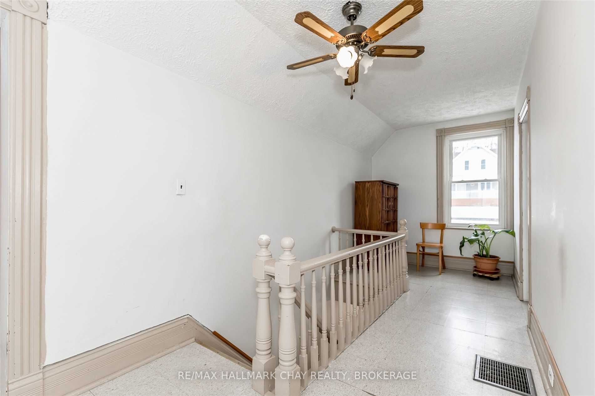 Listing S5872248 - Large Photo # 17