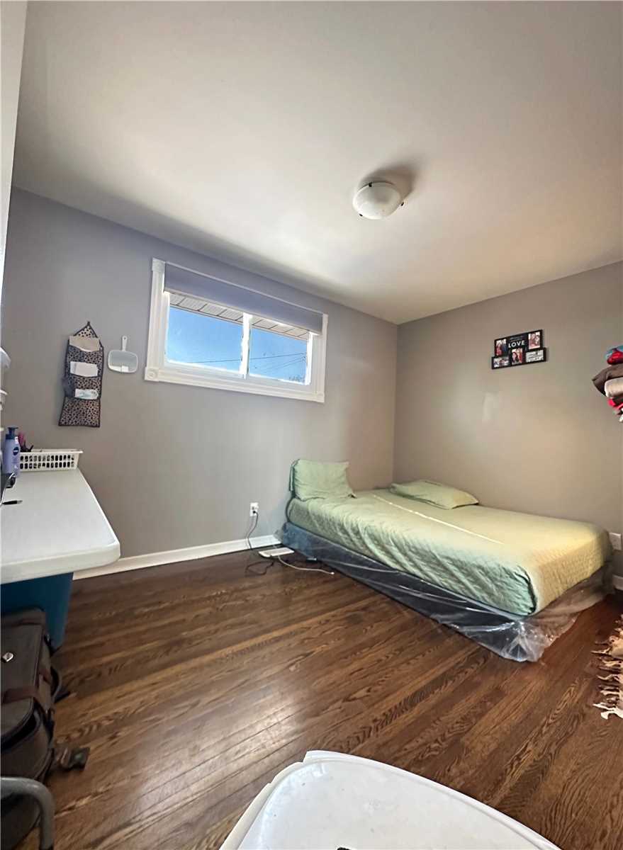 Listing S5872249 - Large Photo # 11