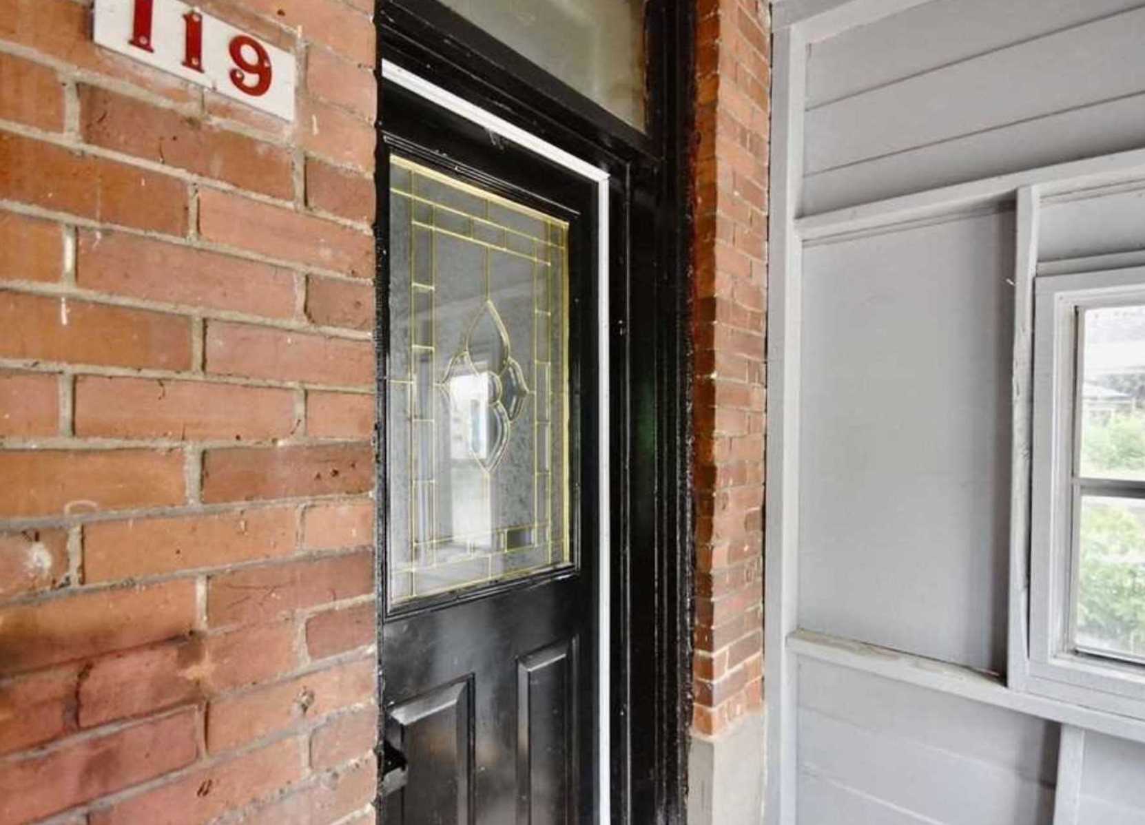 119 Albert St S