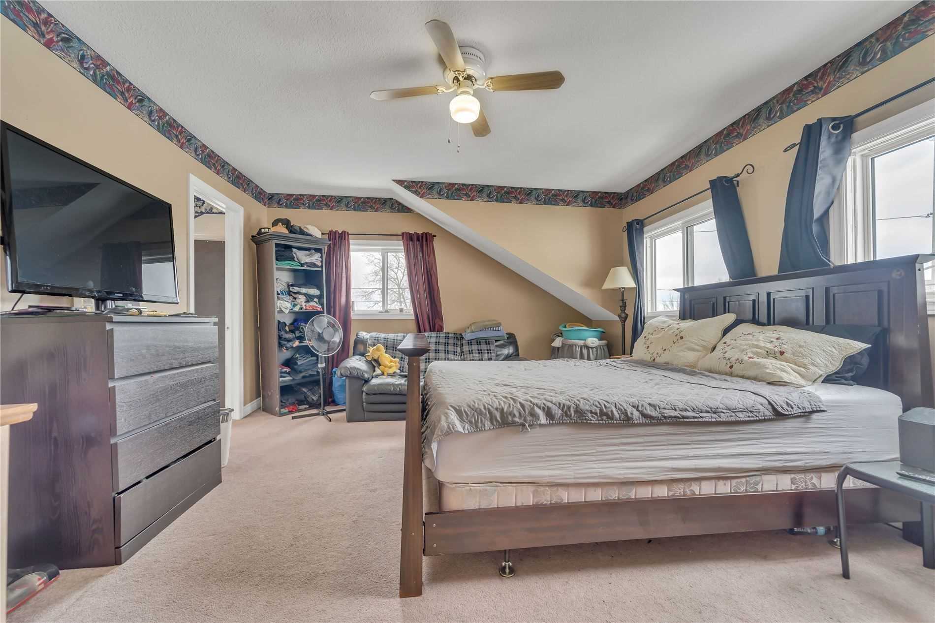Listing S5878086 - Large Photo # 38