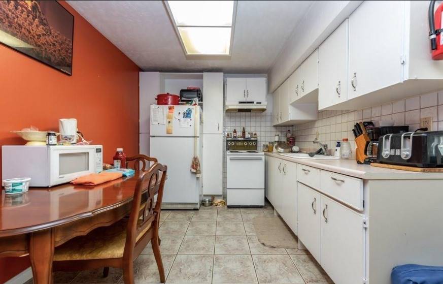 Listing S5878412 - Large Photo # 23