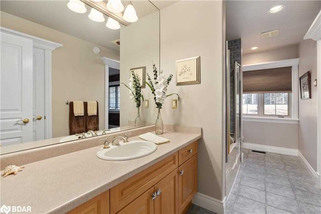 17 Fairway Court
