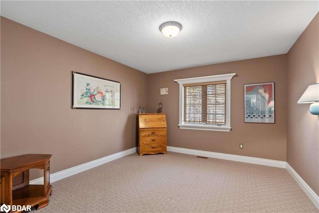 17 Fairway Court